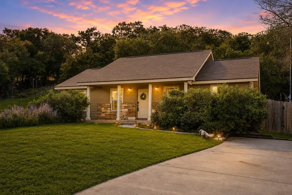 1427 Bonnyview Drive, Canyon Lake