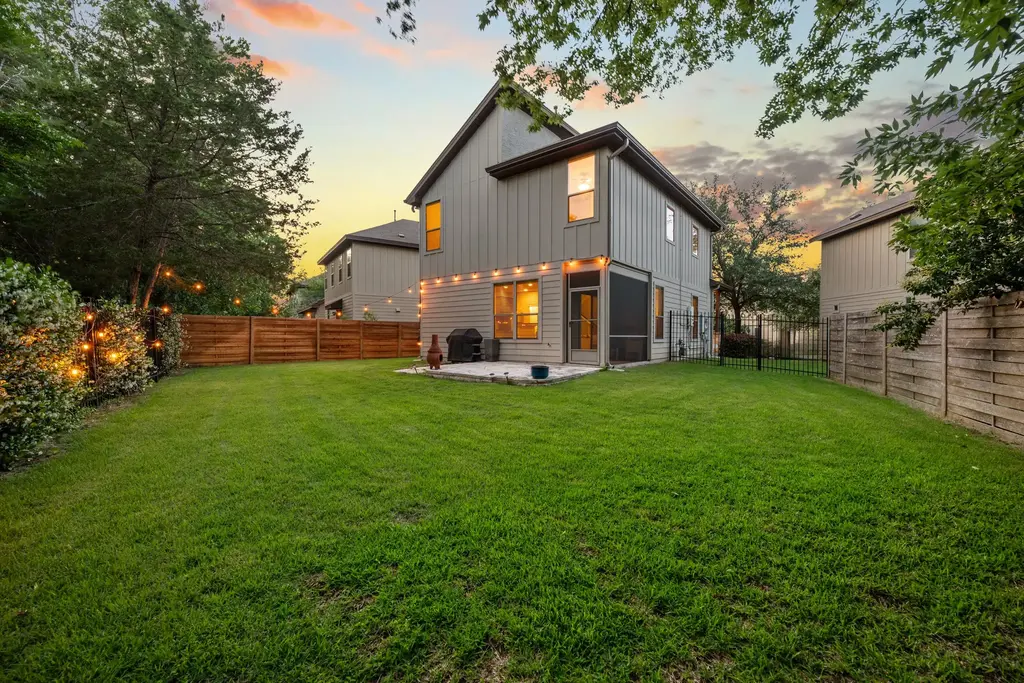 2101 Rivers Edge Way 19, Austin