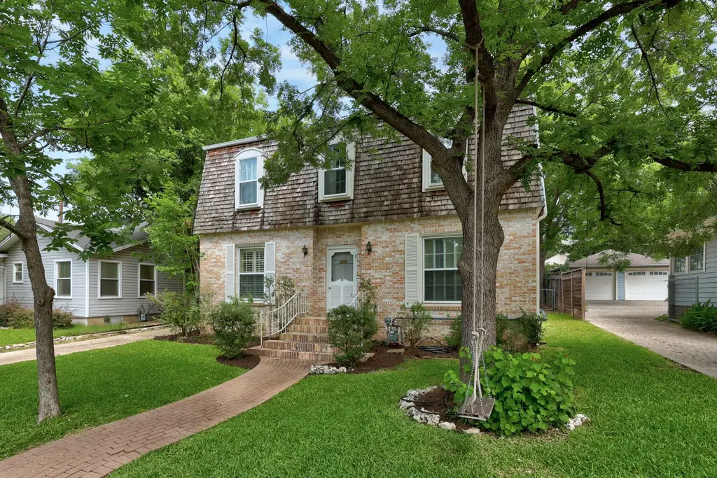 2207 Mountain View Road, Austin