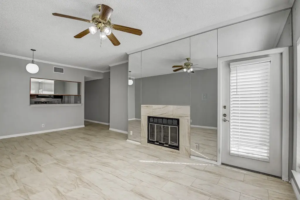 807 W 25th Street 210, Austin
