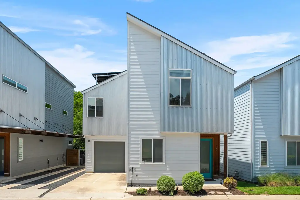 705 N Bluff Drive 6, Austin