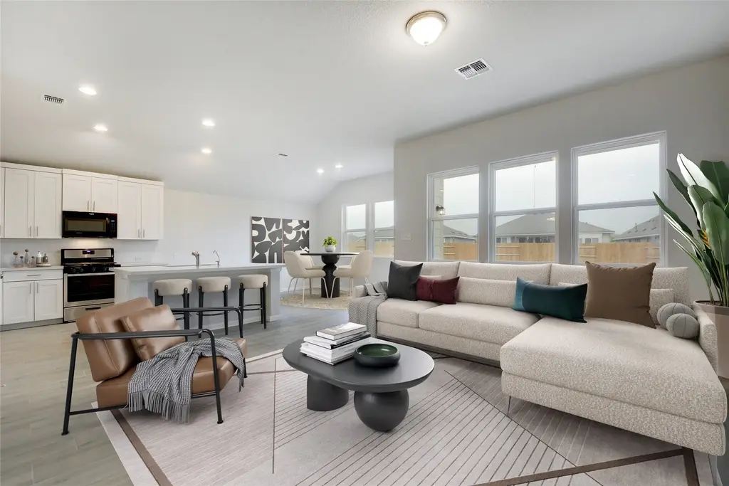 134 Edgewater Trail, Bastrop