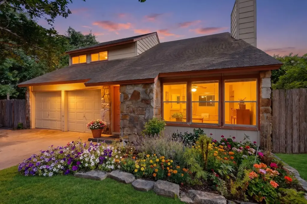 8211 Gallatin Drive, Austin
