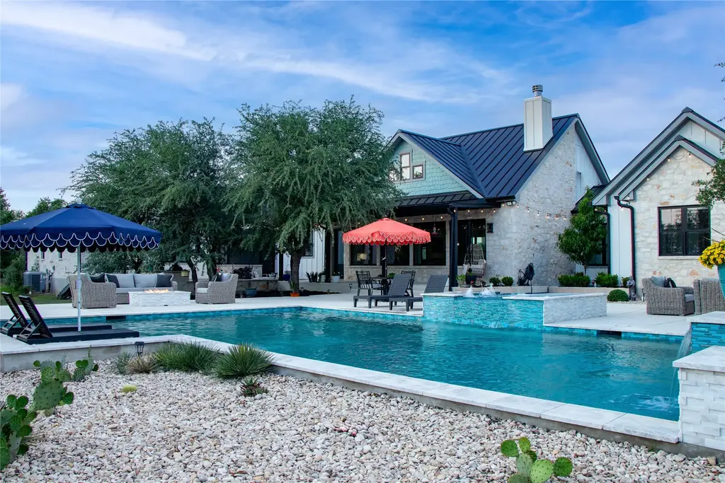 272 Slate Rock Road, Willow City