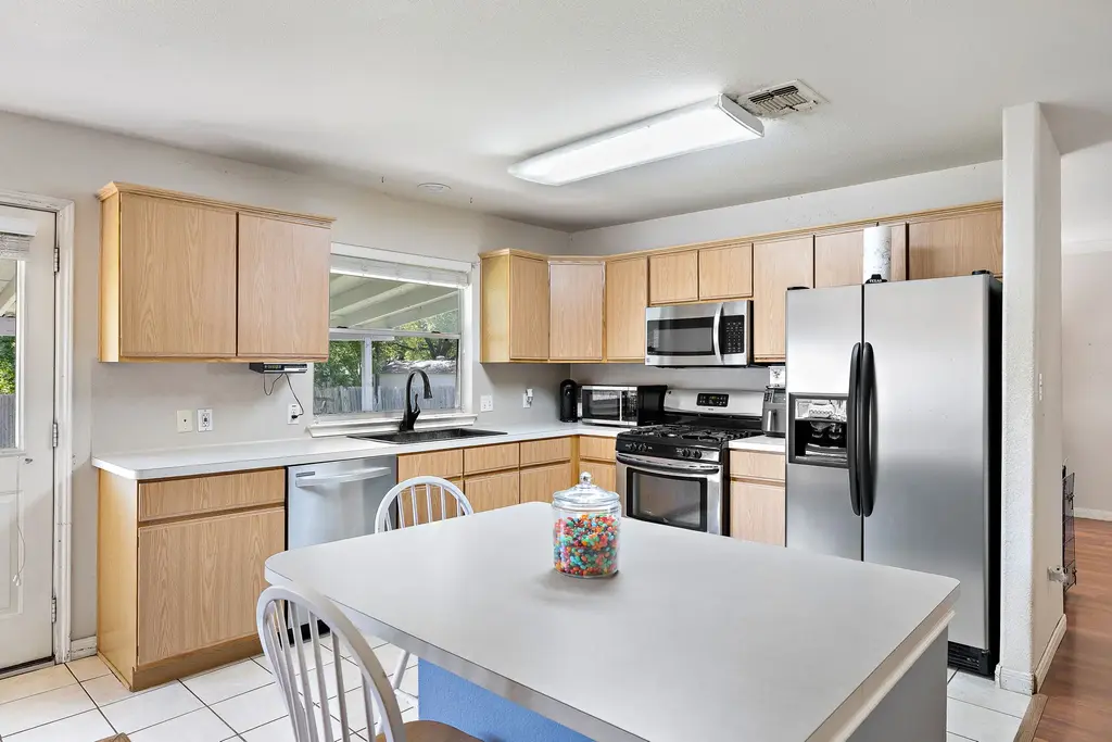 615 Runners Ridge, Pflugerville
