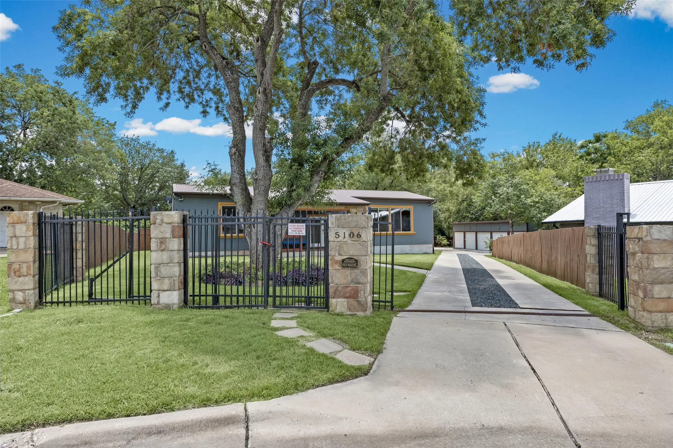 Photo of Listing #2692253