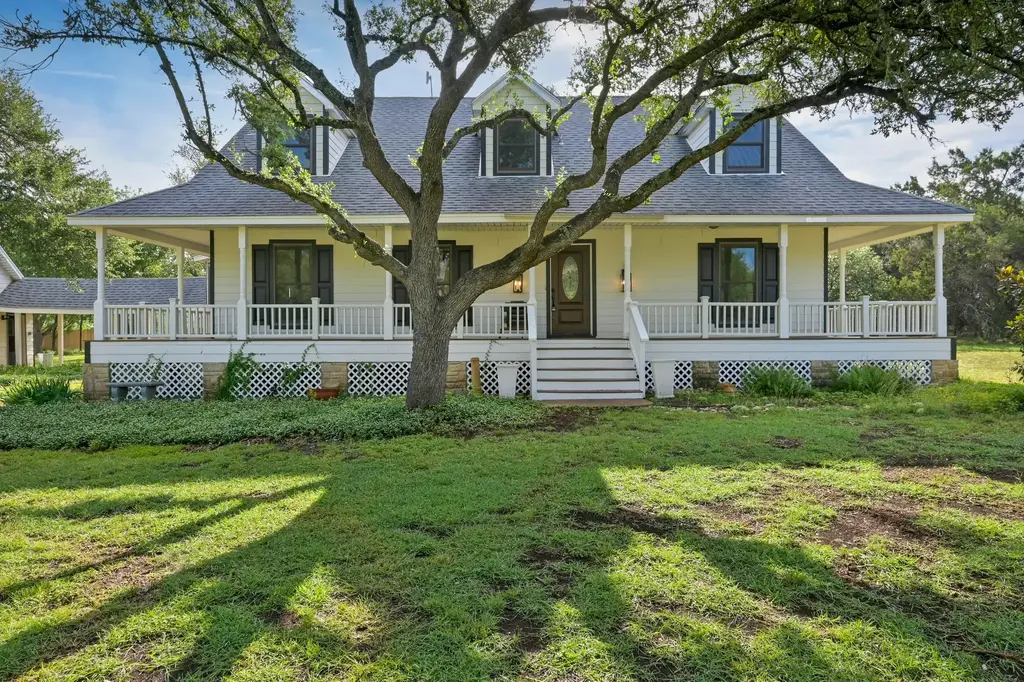 322 Mesa Oaks, Leander