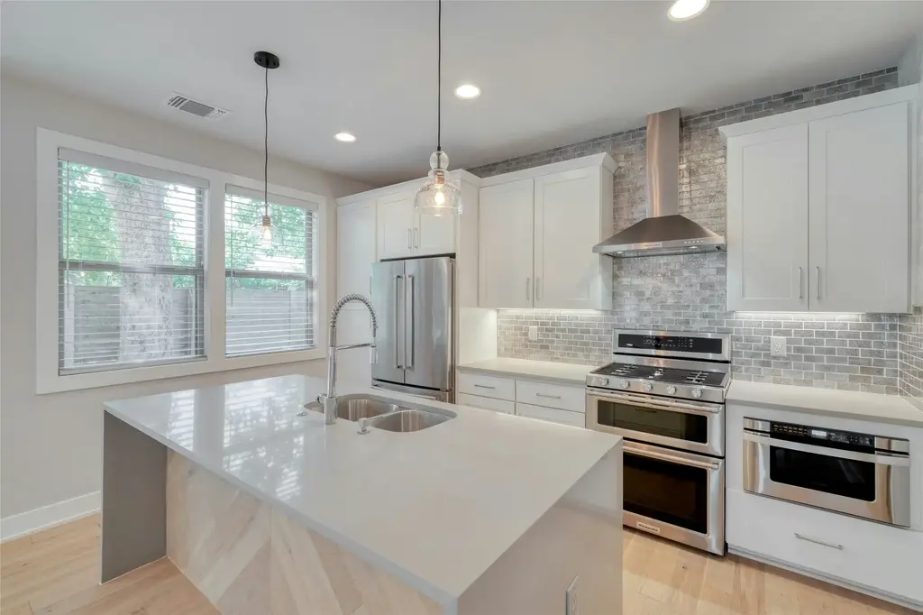 2204 Holly Street 2, Austin