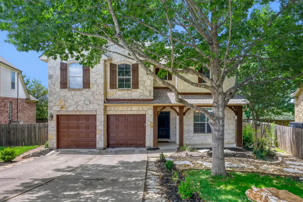 2325 Golden Gate Park, Austin