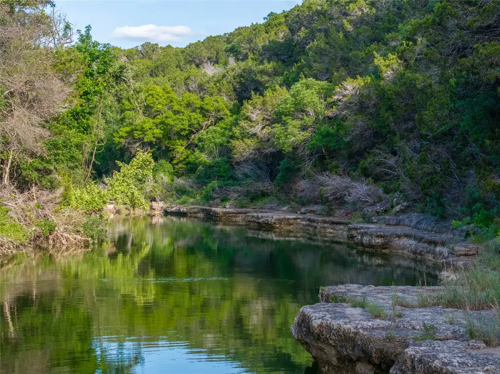 7400 Cr142, Gatesville