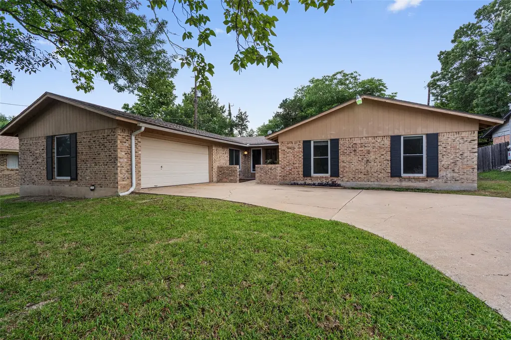 11306 April Drive, Austin