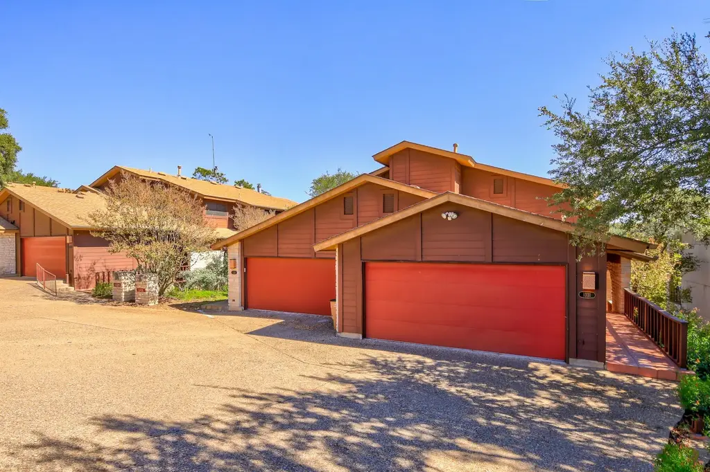 1329 Spyglass Drive, Austin