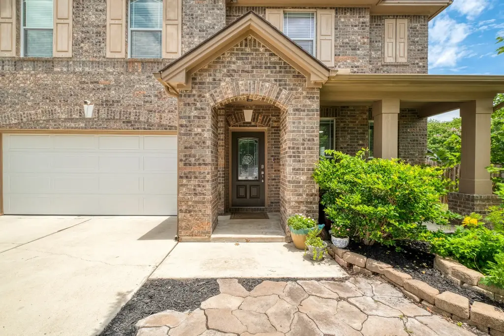 141 Clematis Court, Kyle