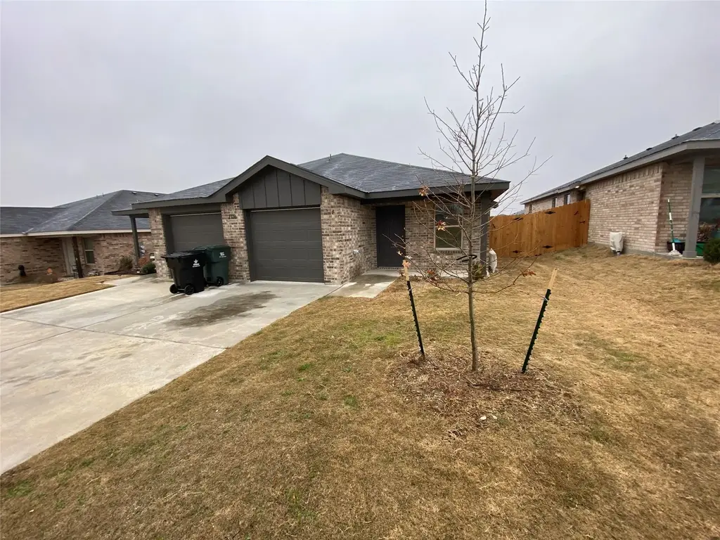2320 Duntov Drive B, Temple