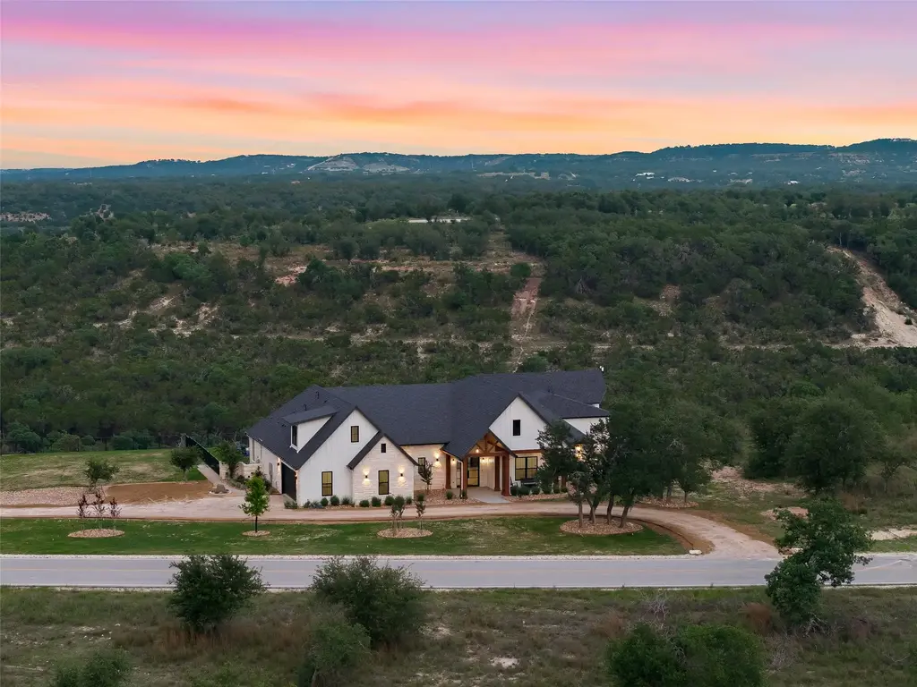598 Lookout Mountain Road, Johnson City