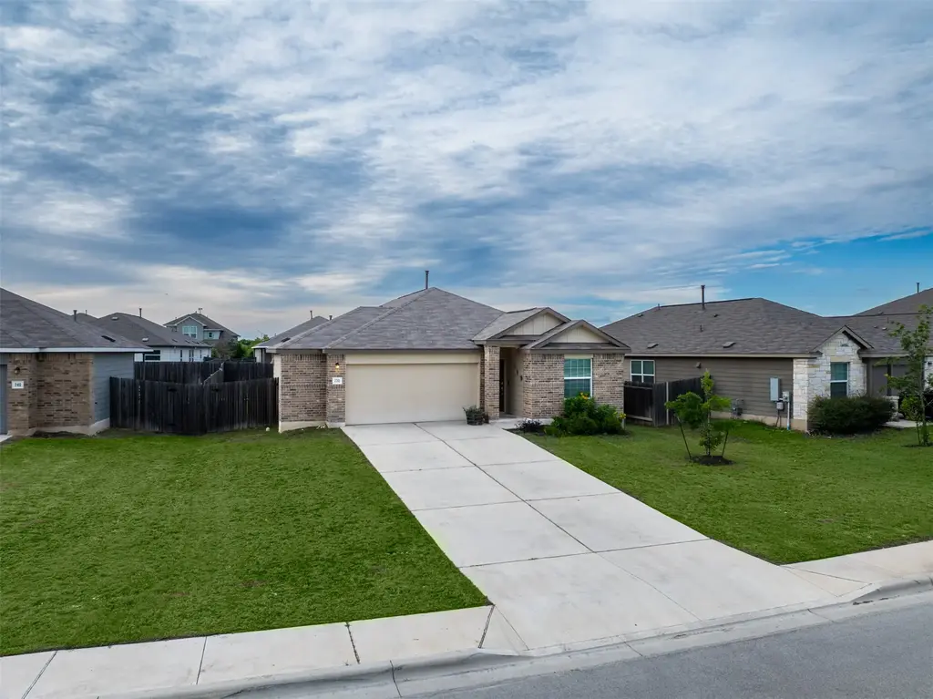 230 Crystal River Road, Kyle