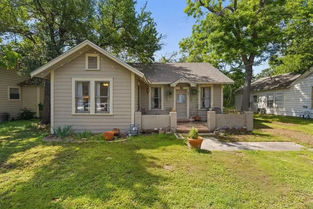 807 Cecelia Street, Taylor