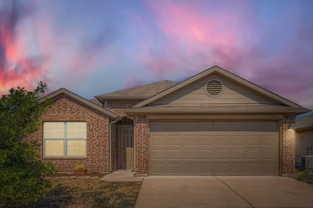 316 Unity Drive, Kyle