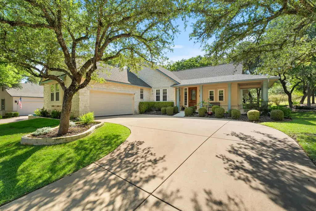 127 Dan Moody Trail, Georgetown
