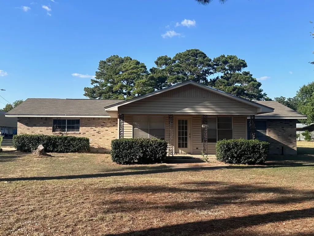 124 Plum St Street, Bastrop