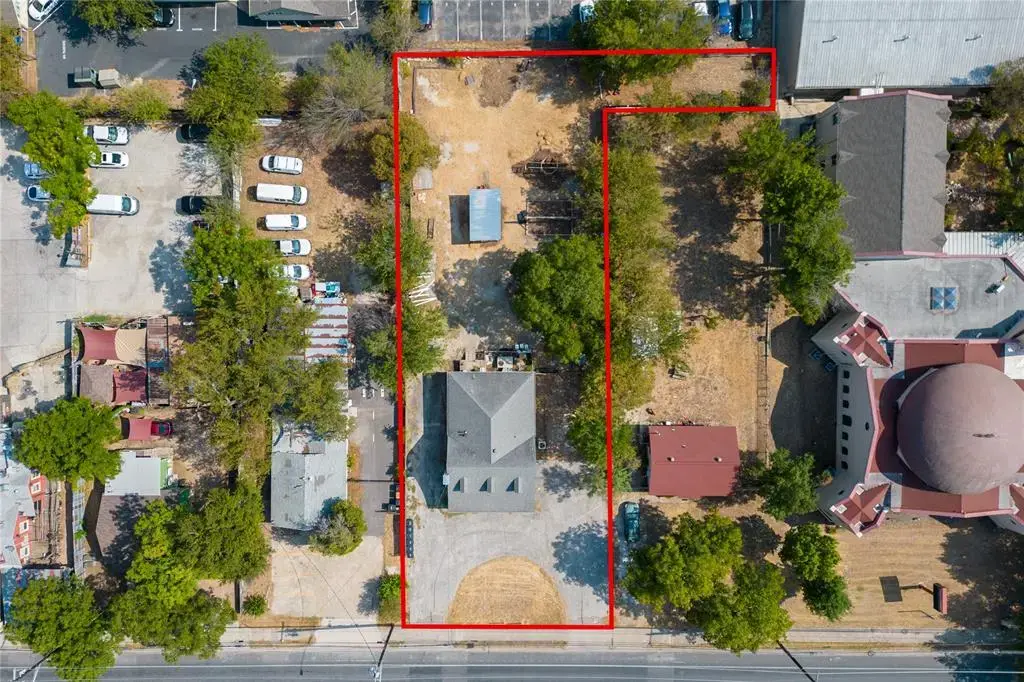 1310 E 51st St Street, Austin