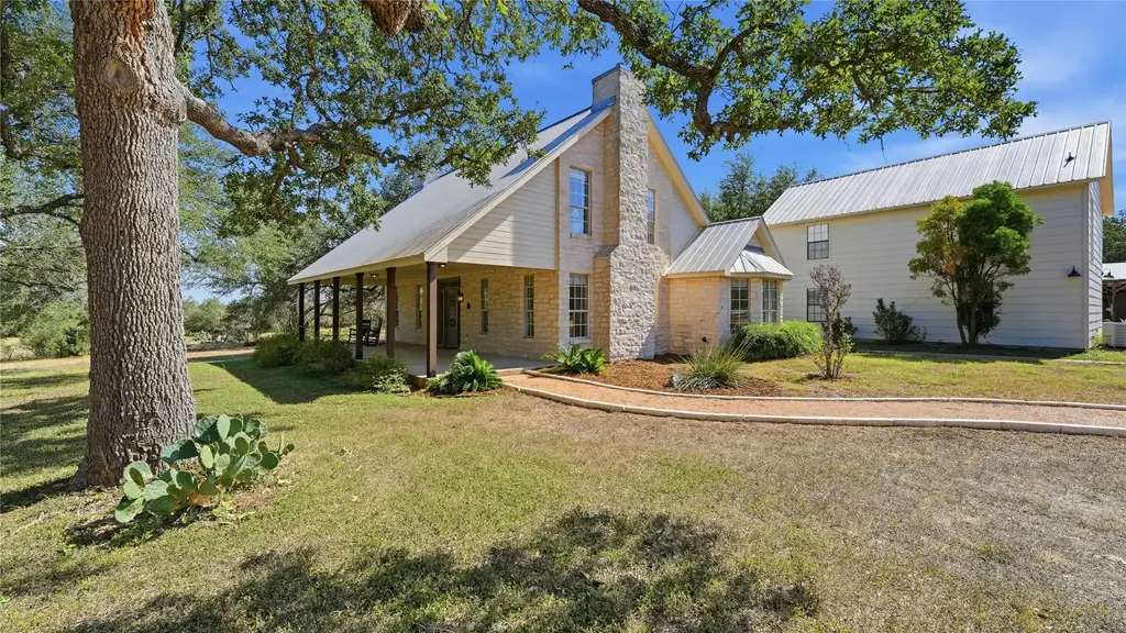 364 Nameless Road, Driftwood
