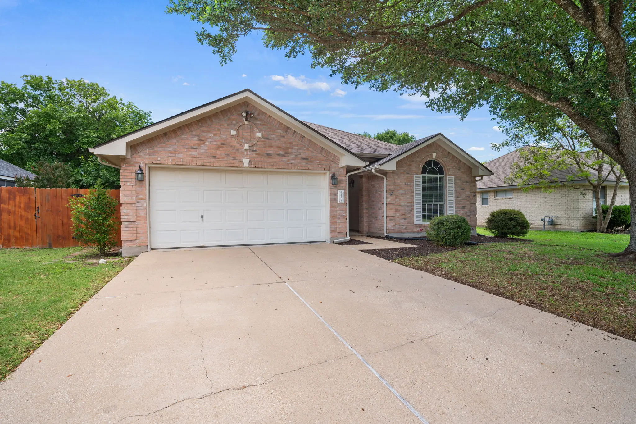 Photo of Listing #2062170