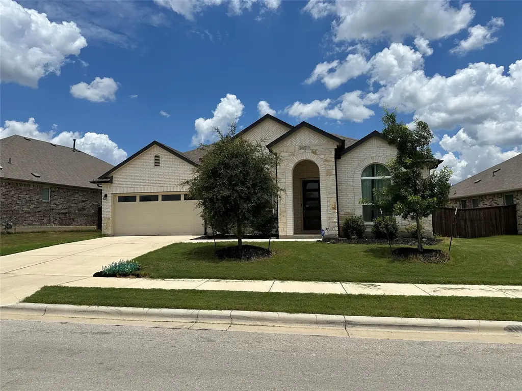 2100 Gold Dust Trail, Leander