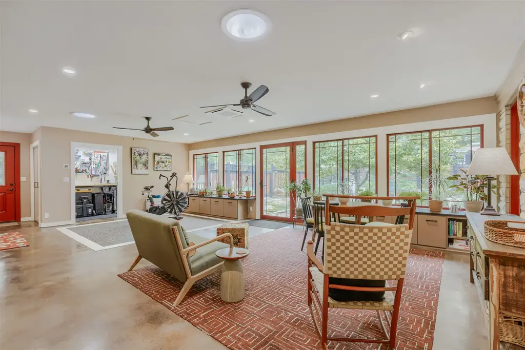 6011 Shoal Creek Boulevard, Austin