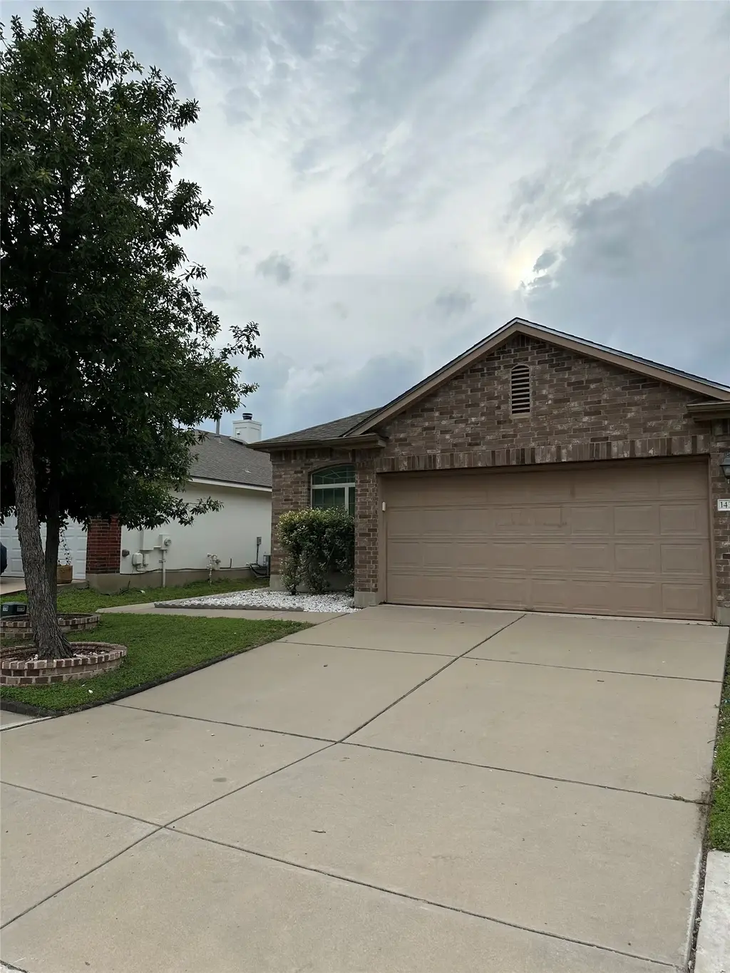 14302 Cummins Way, Manor