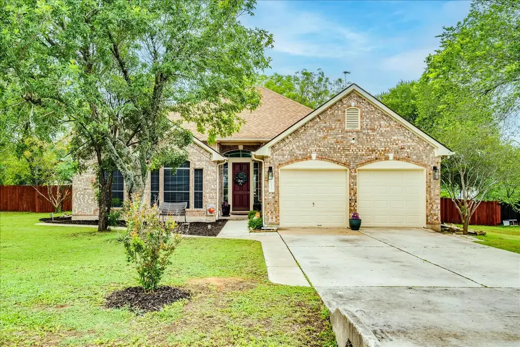 210 Meadow Woods Drive, Kyle