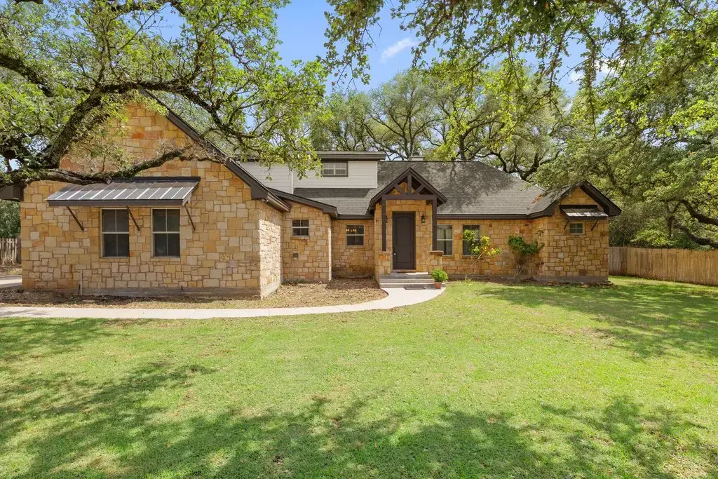 101 Winding Oak Drive, Johnson City