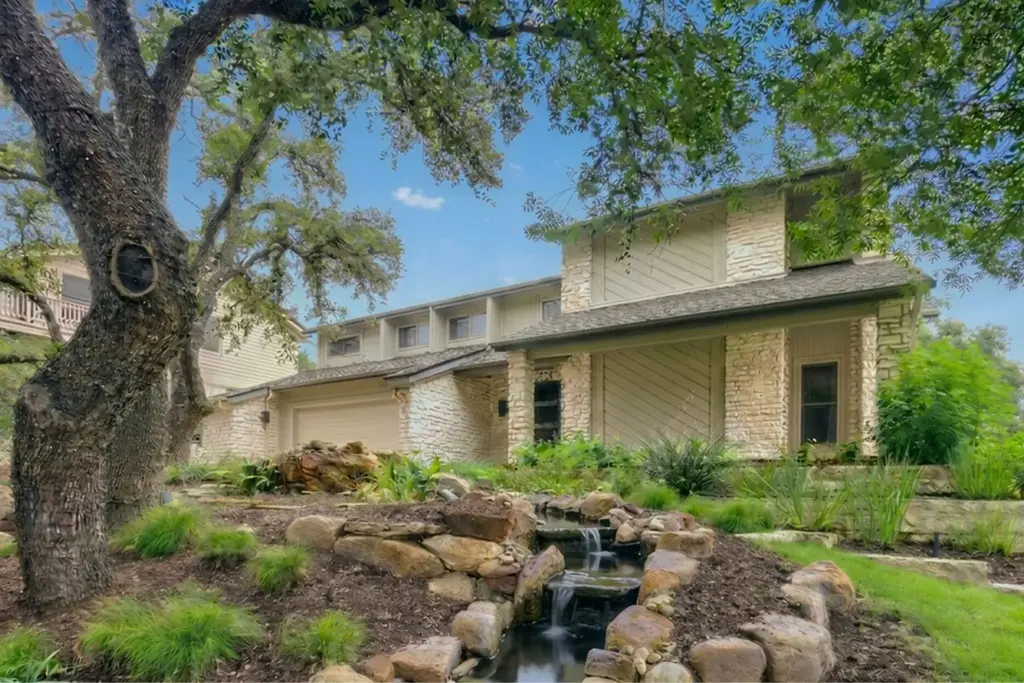 6806 Winterberry Drive, Austin