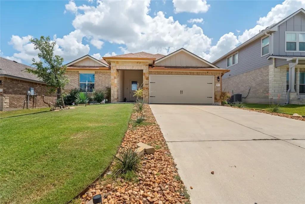 8903 Sky Crest Drive, Temple