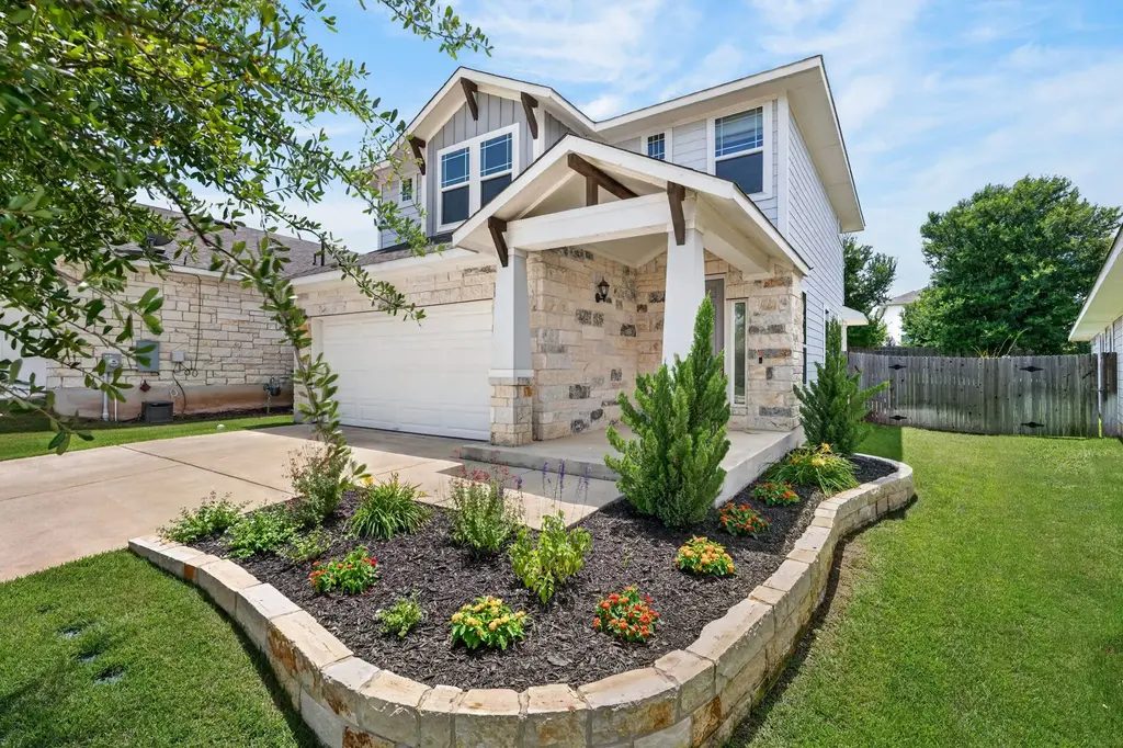 205 Oakstone Drive, Georgetown