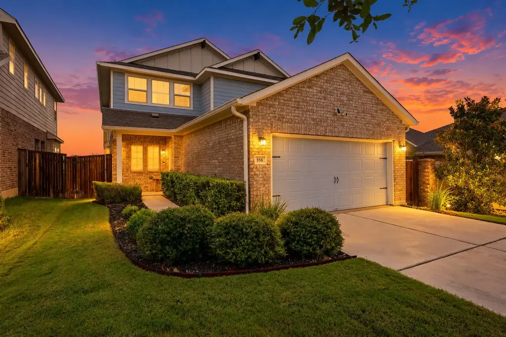 558 Nautical Loop, Kyle