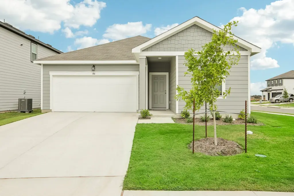 700 West Wesley Miller Lane, Taylor