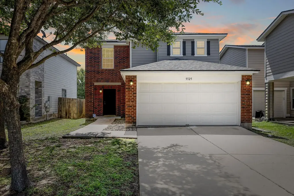 5525 Victory Gallop Drive, Del Valle