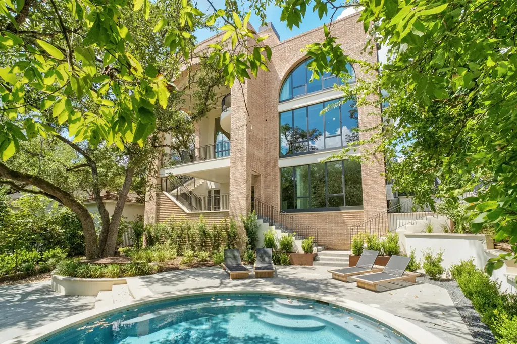 4500 River Wood Court, Austin