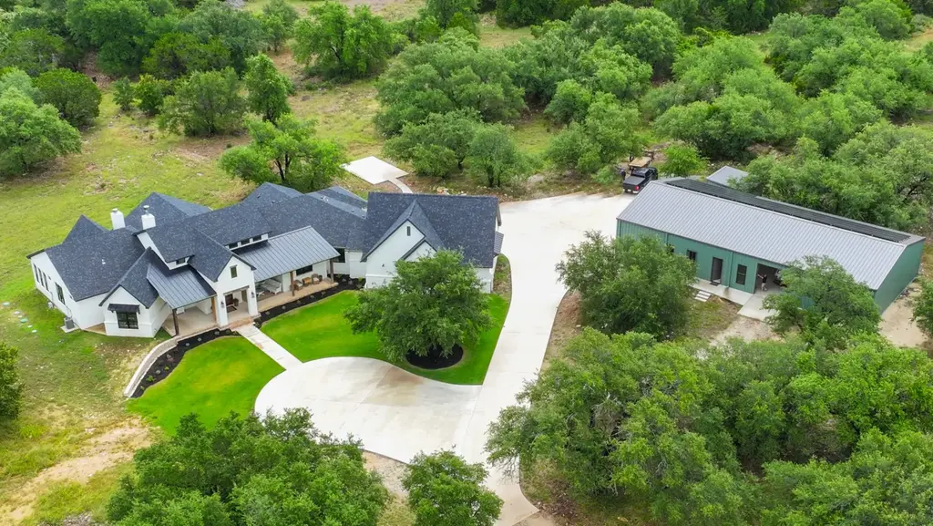 7670 Shiny Top Ranch Lane, Salado