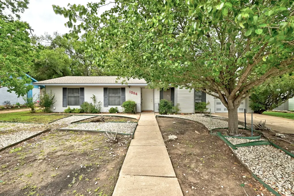 1304 Harrison Lane, Austin