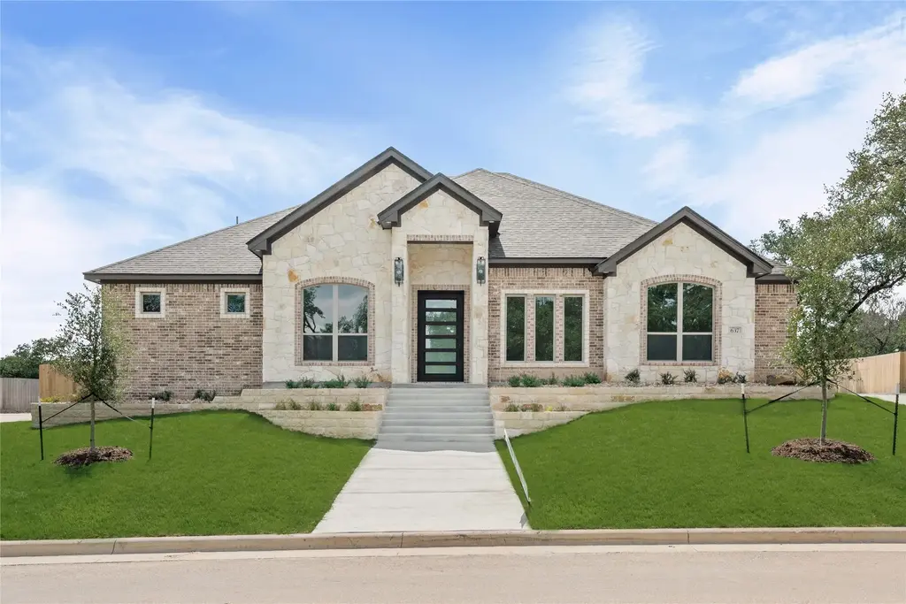 637 Bald Eagle Loop, Salado