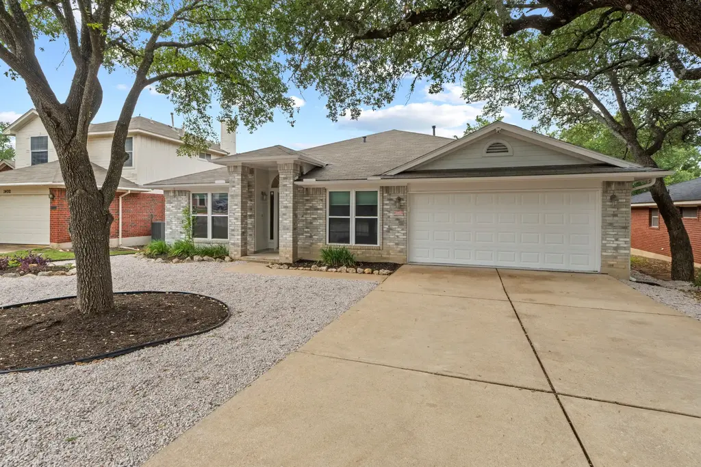 1402 Highland Drive, Cedar Park