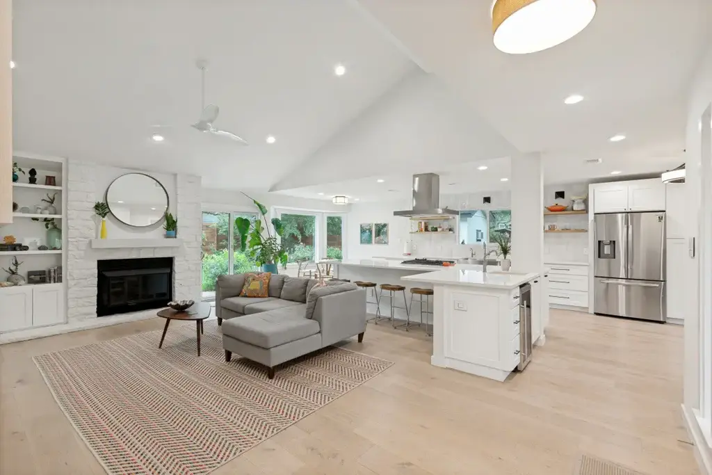 7413 Fireoak Drive, Austin