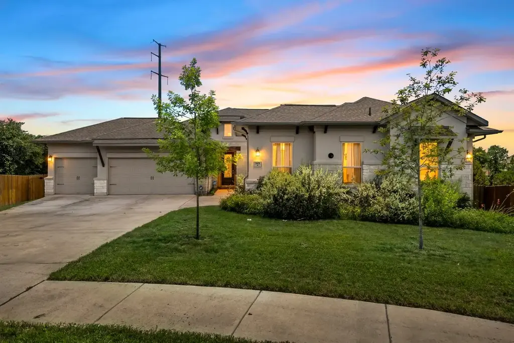 7401 Turnback Ledge Trail, Lago Vista