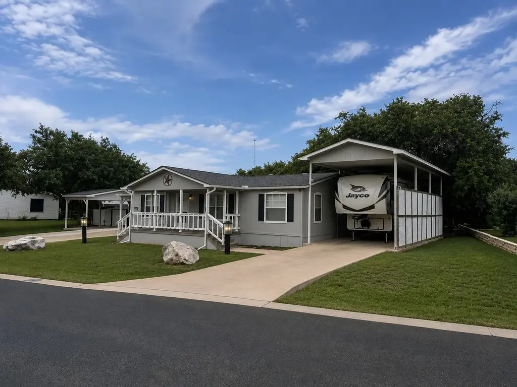 2404 Stag, Horseshoe Bay