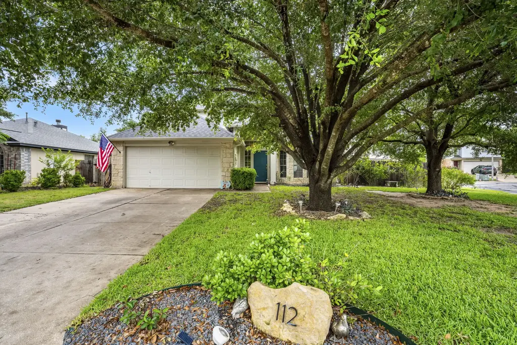 112 Dogwood Drive, Georgetown