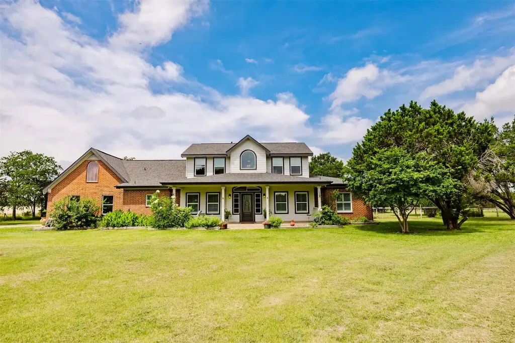 121 Lakewood Trail, Leander