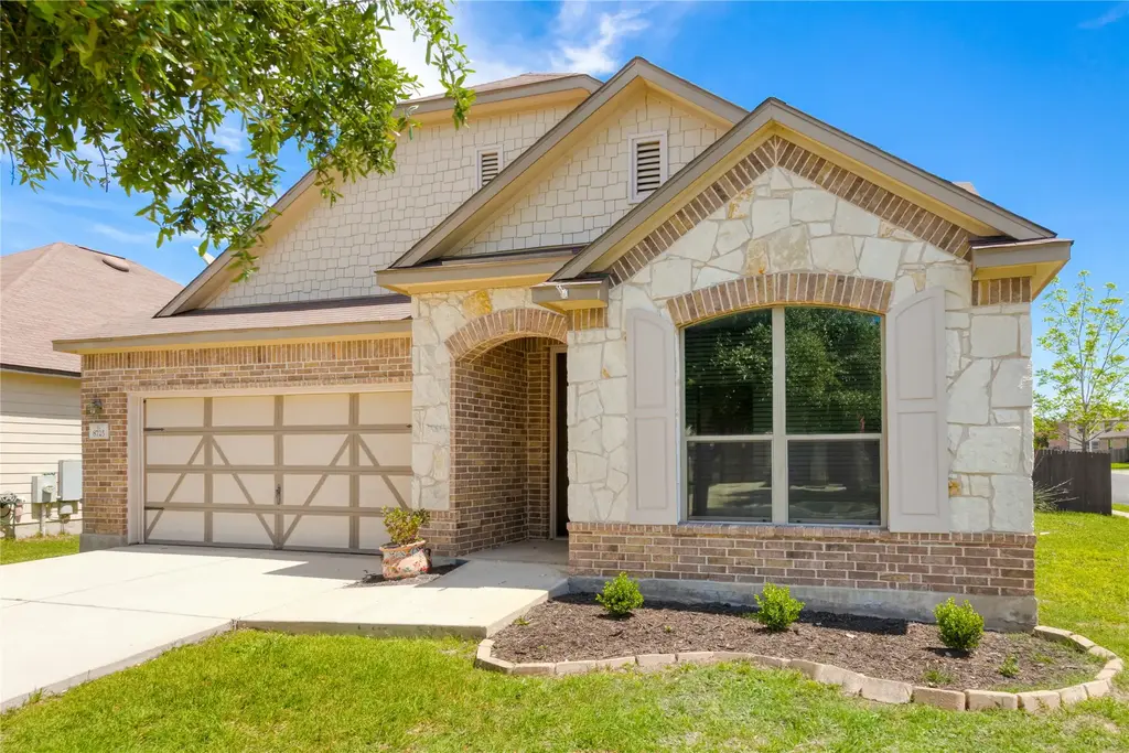 8725 Panadero Drive, Austin