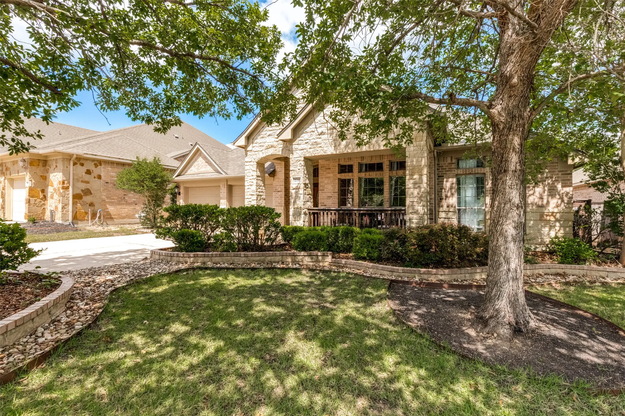 Photo of Listing #9648318